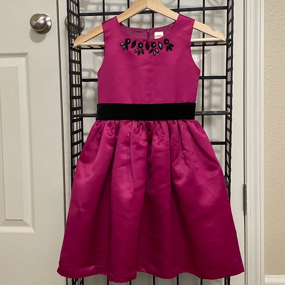 Gymboree Jeweled Special Occasion Dress with Velvet Bow.  Girl’s size 7 - Picture 1 of 5